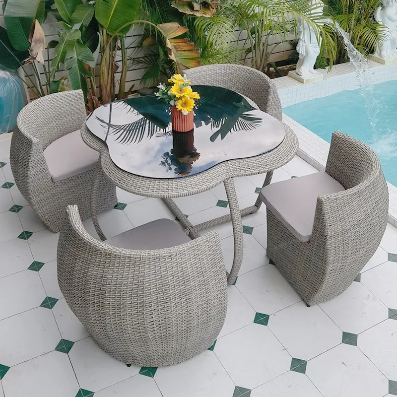Set Tavolo e Sedie in Rattan d - Outdoor Furniture Store recensione e prezzo